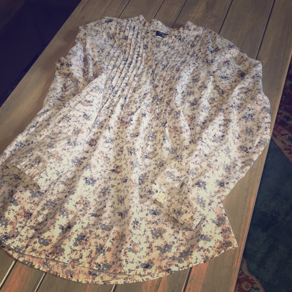 Blue Asphalt White Floral Blouse